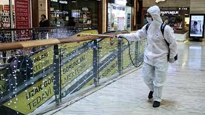 Union:  Shopping malls are teeming  with coronavirus