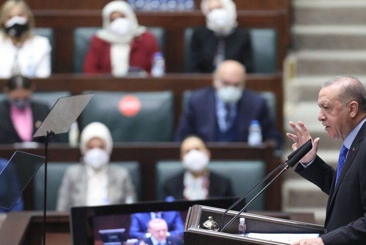 Amberin Zaman: Erdogan swats aside mobster, stands behind interior minister