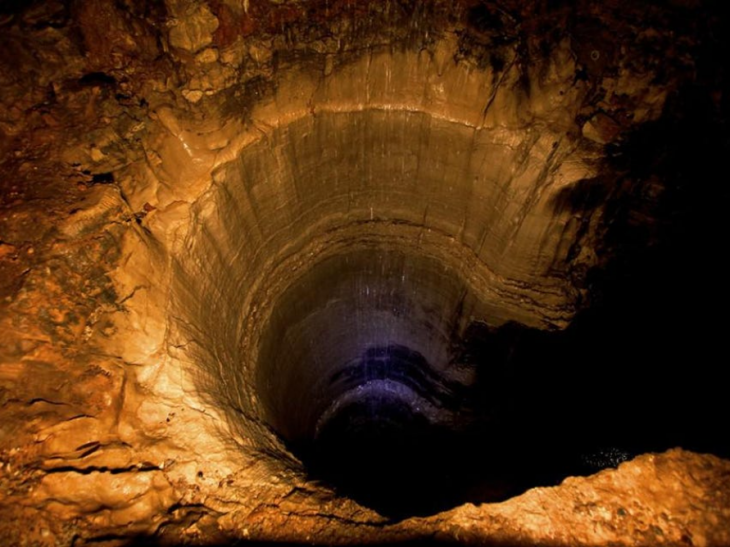 Commerzbank:  All hell breaks loose—for TL