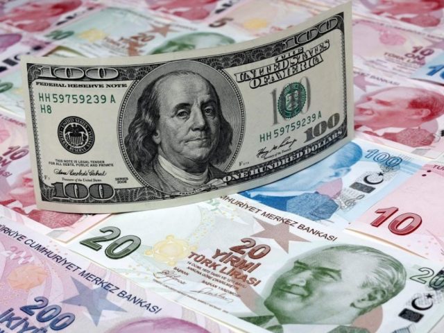 Opposition leaders slam Erdoğan as Turkish lira loses 10 percent in value in a day