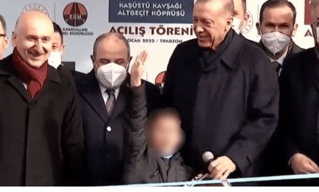 Erdogan now uses 10-year olds for his propaganda