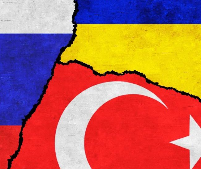 S&P Global Ratings Cuts Turkey Local Currency Rating amid Russian war