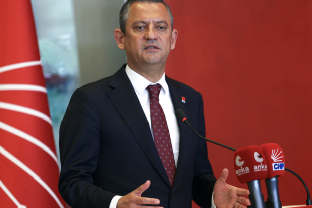 Özgür Özel Rally: A Defiant Stance in Çanakkale