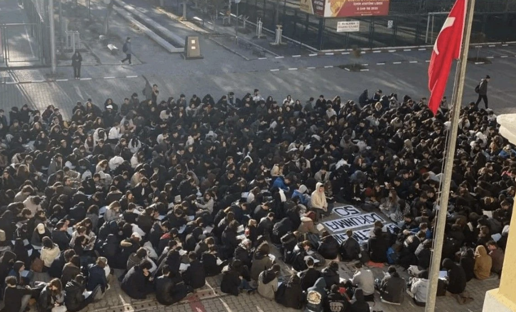 Principal Bans Seniors from Campus Amid Student Protests