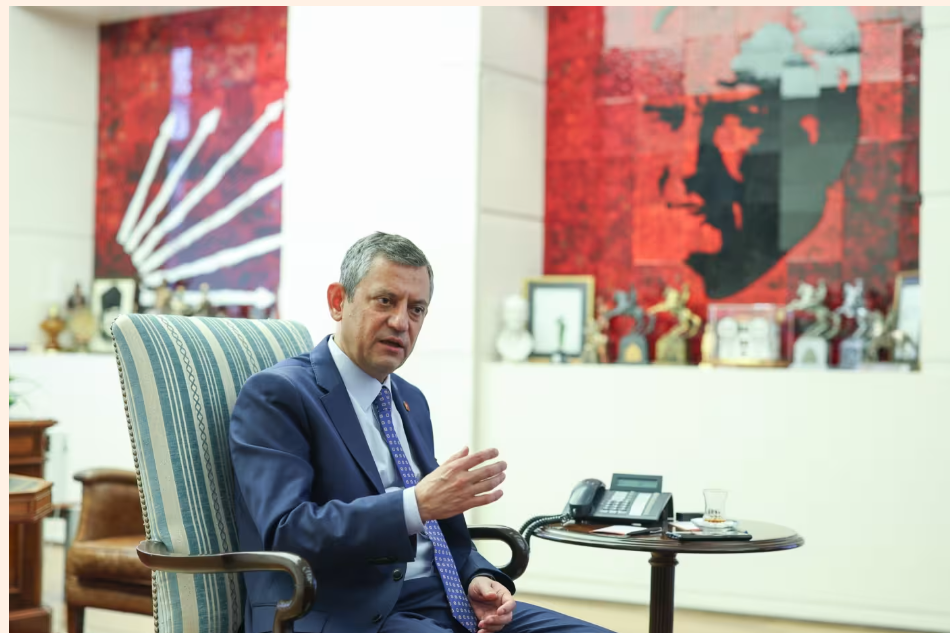 CHP’s Özgür Özel Warns of “Historical Breaking Point” Amid Intensifying Legal Pressure on Party Mayors