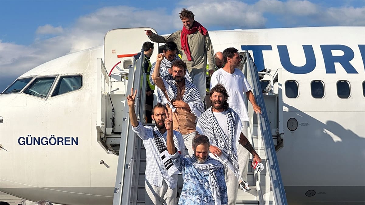 163 Activists, Including 15 Turks, Freed After Refusing Israel’s “Deportation” Document